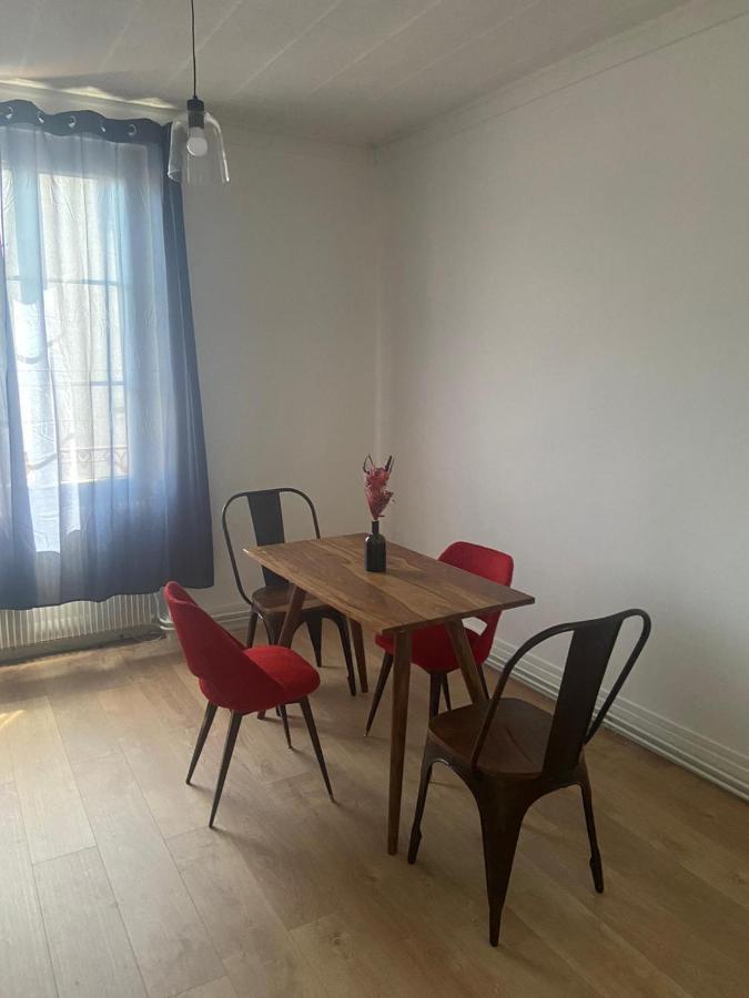 Apartamento Le Billeron Saint-Amand-Mont-Rond Exterior foto